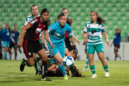 Las Guerreras buscarán su primera victoria del torneo. (JORGE MARTÍNEZ) 