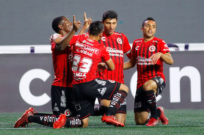 Con tres goles del ecuatoriano Brayan Angulo (1i), los fronterizos impusieron condiciones como locales frente a los mexiquenses. (JAM MEDIA)