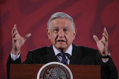 El presidente Andrés Manuel López Obrador advirtió que la Unidad de Inteligencia Financiera (UIF) de Hacienda revisará que las empresas, nacionales o extranjeras, que hagan negocios con el gobierno federal puedan convertirse en compañías fachadas que sirvan para el 'lavado' de dinero. (NOTIMEX)