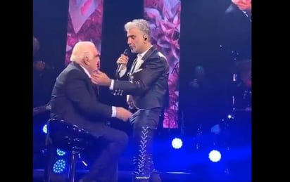 En los videos de corta duración, Vicente Fernández se muestra aún fuerte para cantar sobre los escenarios, parado junto a su hijo y entonando a todo pulmón, las estrofas de su tema de 1991. (CAPTURA DE VIDEO)
