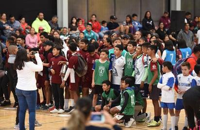 Matamoros hizo un buen papel al coronarse campeón en futbol Sub 10 y Sub 14, así como en el femenil, además del subcampeonato en basquetbol femenil. Francisco I. Madero logró llegar a la final del futbol en la categoría Sub 16. (EL SIGLO DE TORREÓN)