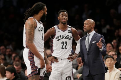 Los casos de coronavirus se siguen manifestando en la NBA y este martes, Nets de Brooklyn anunció que cuatro jugadores dieron positivo por coronavirus. (ARCHIVO)