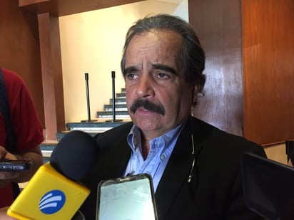 El titular de la Jurisdicción Sanitaria, César del Bosque, asegura que se mantiene contacto con paciente que dio positivo. (EL SIGLO DE TORREÓN)