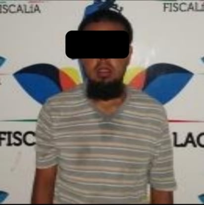 El hombre fue detenido luego de que presuntamente despojó a una mujer de su teléfono tras amagarla con un arma blanca. (EL SIGLO DE TORREÓN)