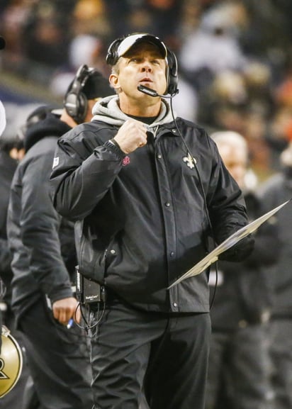 Sean Payton se convirtió en el primer caso de la NFL. (ARCHIVO) 