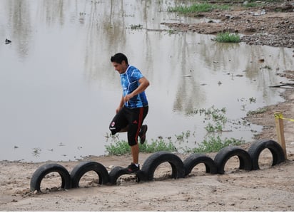 La carrera pedestre de 3 kilómetros con obstáculos que se celebraría el fin de semana en Viesca, Coahuila, quedó suspendida hasta nuevo aviso, acatando las medidas sanitarias impuestas por el gobierno estatal. (ARCHIVO) 