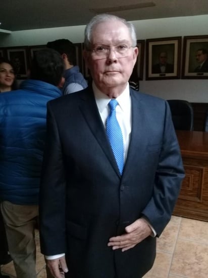 Secretario del Ayuntamiento de Saltillo, Carlos Robles Lostaunau. (TWITTER)