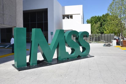 Dicho permiso está dirigido a los trabajadores asegurados al IMSS que cumplan con un cuestionario basado en síntomas y su estado de salud. (EL SIGLO DE TORREÓN)