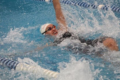 El equipo Bisontes del Complejo Deportivo La Jabonera, se adjudicó la victoria en la primera fecha del Circuito Lagunero de Natación. (ARCHIVO)