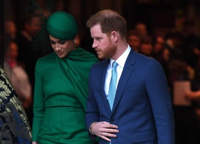 Faltan 6 días para que la actriz Meghan Markle y el príncipe Harry dejen de pertenecer a la familia real de Reino Unido como miembros activos, pero eso no es todo. Aunque técnicamente siguen formando parte de los royals ingleses, los papás de Archie Harrison Mountbatten-Windsor ya comenzaron a perder el tratamiento de Su Alteza Real en algunas de las fundaciones que presiden. (ARCHIVO)