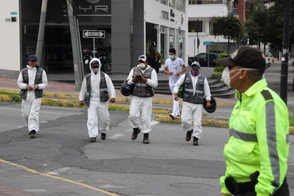 Un grupo de 86 ciudadanos de Ecuador partieron esta mañana de viernes con rumbo a su país, en una acción de repatriación en la cual colaboró el gobierno de México. (EFE)