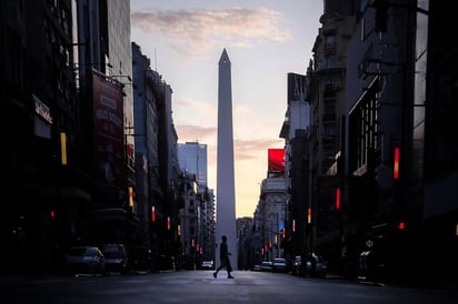 Argentina suspenderá durante seis meses alquileres y desalojos para mitigar el impacto en la economía, durante la emergencia nacional provocada por el coronavirus. (ARCHIVO) 