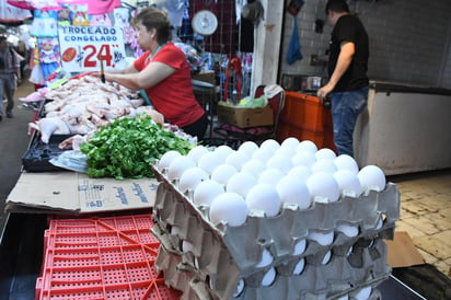 México paralizará gran parte de la economía hasta el 30 de abril para combatir la pandemia del coronavirus, que lleva 1,094 enfermos y 28 fallecidos en el país. (ARCHIVO)