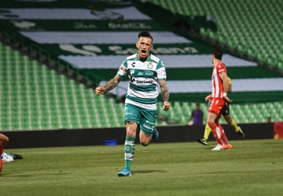 'El Huevo' dirige la ofensiva de los Guerreros, tomando la pelota en medio campo, generalmente por las bandas, para él mismo marcar goles y dar asistencias a sus compañeros, superando a defensas rivales. (ARCHIVO)