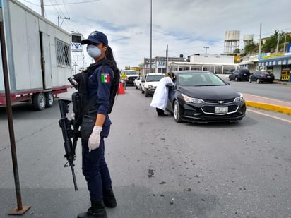 Médicos y enfermeras de estos módulos son apoyados por elementos de la policía Preventiva Municipal de Monclova. (EL SIGLO COAHUILA)