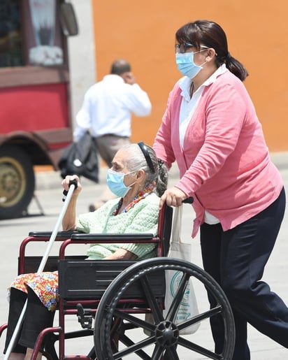 La población que ha requerido servicios de hospitalización ha sido la de los adultos mayores, seguido de aquellos de entre 50 a 59 años de edad. (AGENCIAS)