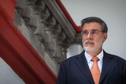 Julio Scherer Ibarra, consejero jurídico de Presidencia, informó que, bajo la figura de preliberación, se busca dejar en libertad a alrededor de 400 personas que se encuentran dentro de reclusorios federales para evitar contagios por el coronavirus. (ARCHIVO)