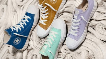 Converse es una popular industria que más contamina con su producción, sin embargo, ahora ha lanzado una línea fabricada en su totalidad con materiales reciclados.  (ESPECIAL)