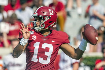 Tua llega a la franquicia de Florida para competir por la titularidad con Ryan Fitzpatrick. (ARCHIVO)