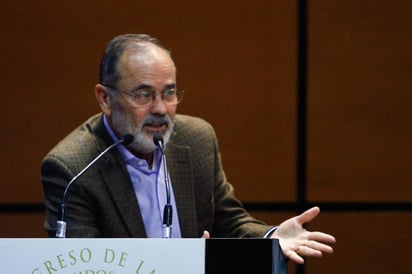 El presidente de la Comisión de Economía en el Senado de la República, Gustavo Madero Muñoz (PAN), alertó sobre la posible deuda impagable a la que accederán cerca de 18 entidades, por conseguir recursos médicos para atender contagios de COVID-19. (ARCHIVO)