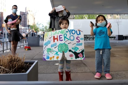 Las autoridades sanitarias de la ciudad de Nueva York han identificado 15 casos de niños con enfermedad de Kawasaki, una patología rara que se está relacionando con el COVID-19. (ARCHIVO) 