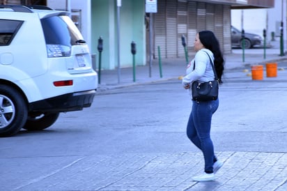 Las mujeres en la Zona Metro reciben, en promedio, 11.25 pesos menos por hora que los hombres. (EL SIGLO DE TORREÓN)