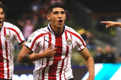 El delantero de Sporting Kansas City, Alan Pulido, denunció que fue vetado de la selección mexicana cuando militaba en el futbol de Grecia, incluso sufrió amenazas sobre sus carrera deportiva. (ARCHIVO)