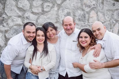 Alberto, María, Norma, Rafael, Mónica y Rafael García De Alba.