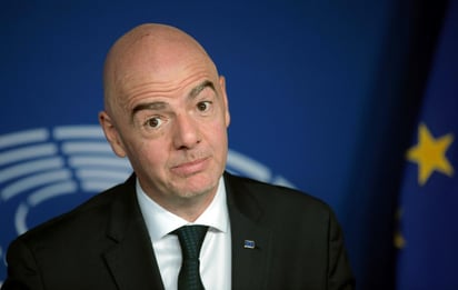 Gianni Infantino, presidente de la FIFA, podría ir a la cárcel.  (ARCHIVO)