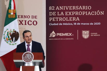 La Fiscalía General de la República (FGR) recibió una denuncia de hechos contra el director de Petróleos Mexicanos (Pemex), Octavio Romero Oropeza, a quien se acusa de no implementar a tiempo las medidas sanitarias necesarias para evitar contagios entre el personal que labora en las plataformas de la sonda de Campeche. (ARCHIVO)