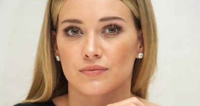 Hilary Duff se volvió tendencia en redes sociales tras recibir acusaciones por tráfico de menores luego de compartir con sus seguidores un video en el que aparecen imágenes de su hijo, y en algunas de ellas sin ropa. (ESPECIAL)