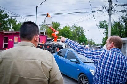 El coordinador de alumbrado público del municipio de Piedras Negras dio a conocer que actualmente se tiene un avance de un 65 por ciento. (RENÉ ARELLANO)