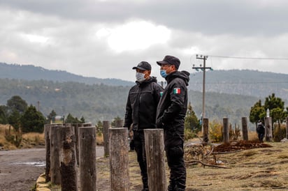 Se informó que la policía del Estado de México también sufrió bajas por este virus.