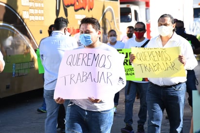 Al ser atendidos se les dijo que el regreso a sus actividades no es decisión unilateral del Municipio. (FERNANDO COMPEÁN)