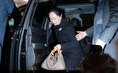 Una juez canadiense dictaminó este miércoles que el proceso para la extradición a Estados Unidos de Meng Wanzhou, la directora financiera de Huawei, puede proceder. (ARCHIVO) 