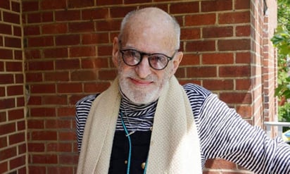 El escritor y productor de cine estadounidense Larry Kramer, falleció en la mañana del miércoles, en Manhattana, causa de una neumonía, enfermedad que padeció en su etapa adulta. (ESPECIAL) 