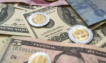 Durante este mes, la moneda mexicana pasó de 24.47 unidades por dólar a 22.56 en ventanillas de CitiBanamex, lo que significa una apreciación acumulada de 1.91 pesos o 7.8%.
(ARCHIVO)