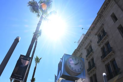 El día más caliente del año hasta el momento ha sido el jueves 26 de marzo, al alcanzar una máxima de los 42.5 grados centígrados. Este año no se alcanzará el récord de calor en Torreón. (EL SIGLO DE TORREÓN)