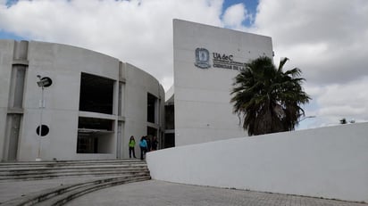 Dan de baja a docente por acoso sexual en Facultad de Medicina