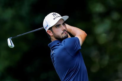 Los golfistas mexicanos Abraham Ancer y Carlos Ortiz, así como los cinco primeros del ranking mundial, quedaron confirmados en la lista definitiva de participantes en el Charles Schwab Callenger. (ARCHIVO)