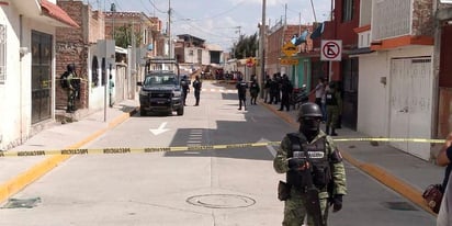 De acuerdo con el reporte, Chihuahua registró 11 asesinatos; Estado de México, 11; Guanajuato, 10; Michoacán, 9; Baja California, 9; Tabasco.
(ARCHIVO)