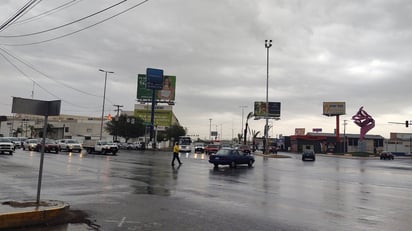 Algunas vialidades resultaron con afectaciones en la semaforización, como el Diagonal Reforma. (EL SIGLO DE TORREÓN)