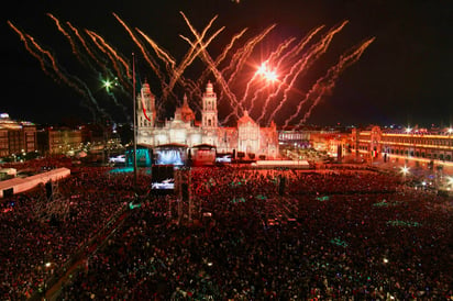 En conferencia de prensa en Palacio Nacional, el mandatario indicó que su gobierno buscará la forma en que se pueda realizar este festejo con medidas sanitarias.
(ARCHIVO)