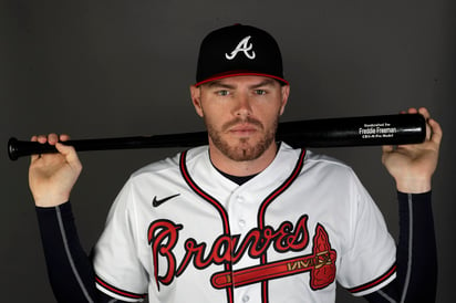 Brian Snitker, mánager de los Bravos, dijo que Freeman, de 30 años, tenía fiebre y no se sentía bien. (AP)