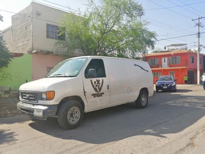 Hasta el lugar acudió una carroza para levantar el cadáver y trasladarlo a las instalaciones del Servicio Médico Forense para la práctica de la necropsia de rigor. (EL SIGLO DE TORREÓN)