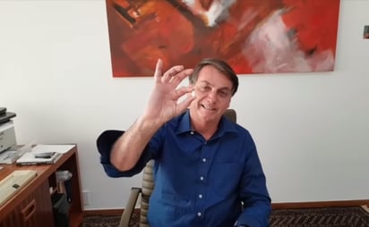 Bolsonaro compartió un video en el que se le ve tomando su tercera dosis de hidroxicloroquina. (EFE) 