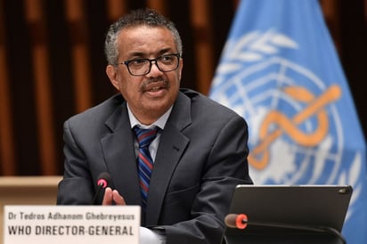 Tedros Adhanom Ghebreyesus, director general de la Organización Mundial de la Salud (OMS), subrayó que 'demasiados países están yendo en la dirección equivocada'. (EFE) 