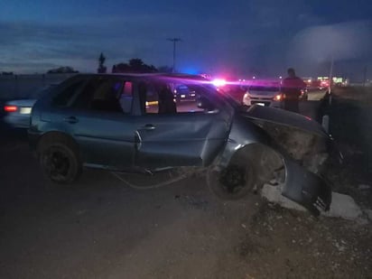 El menor lesionado viajaba en un vehículo sedán de color gris cuando ocurrió el accidente vial. (EL SIGLO DE TORREÓN)