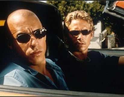 Mark Sinclair Vincent, mejor conocido por su nombre artístico, Vin Diesel es un actor que ha cautivado a su público con sus diferentes actuaciones, pero sin duda alguna la que lo hizo saltar a la fama fue su participación en la cinta 'Fast and Furious', en donde conoció a Paul Walker, quien se convertiría en su cómplice y mejor amigo. (INSTAGRAM)