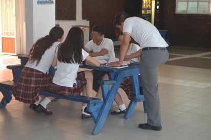 Los grupos de docentes y estudiantes deberán estar distribuidos y organizados para 10 de agosto. (EL SIGLO DE TORREÓN)